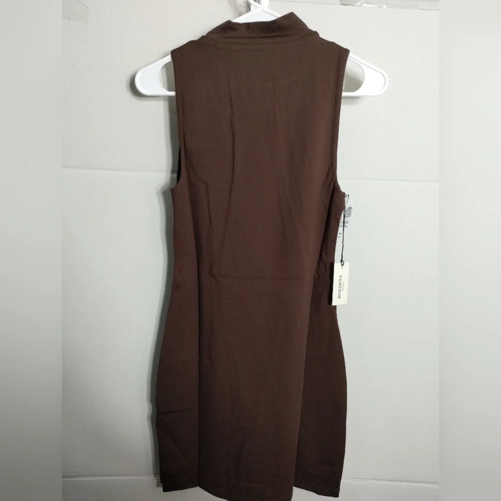 Sleeveless mock-neck mini dress by Aritzia - Picture 3 of 6
